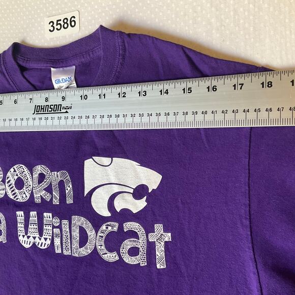 Gildan Women T-shirt size M Purple ShortSleeve Crew Neck Born A Wildcat - Picture 2 of 8